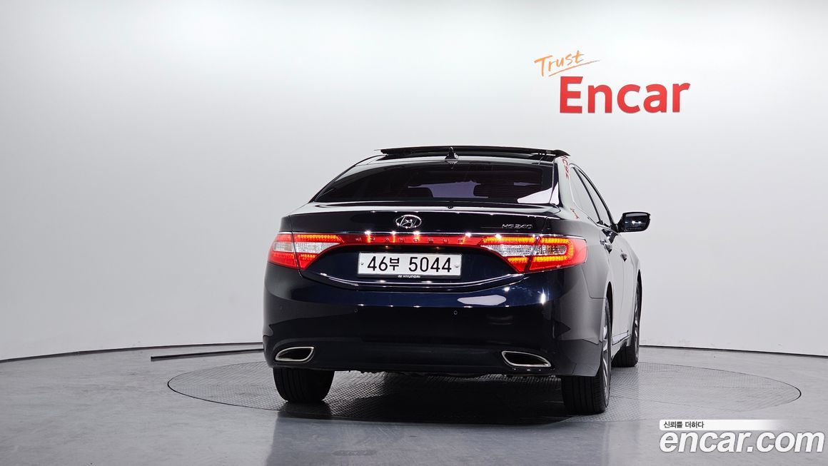 Hyundai Grandeur 2012