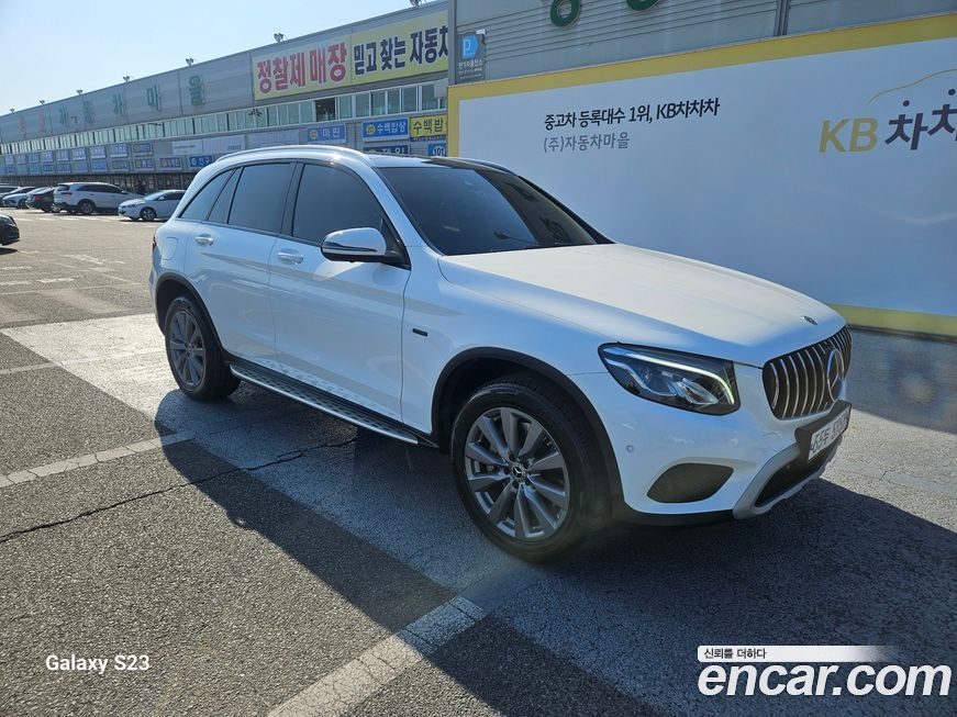 Mercedes-Benz GLC-Class 2019
