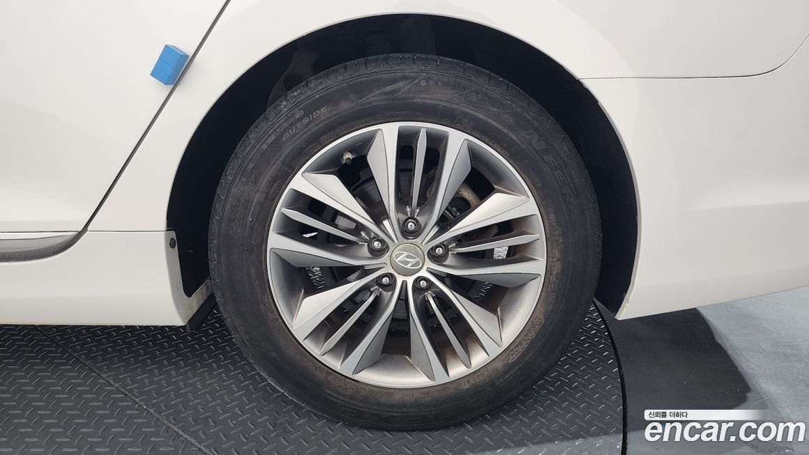 Hyundai Grandeur 2016