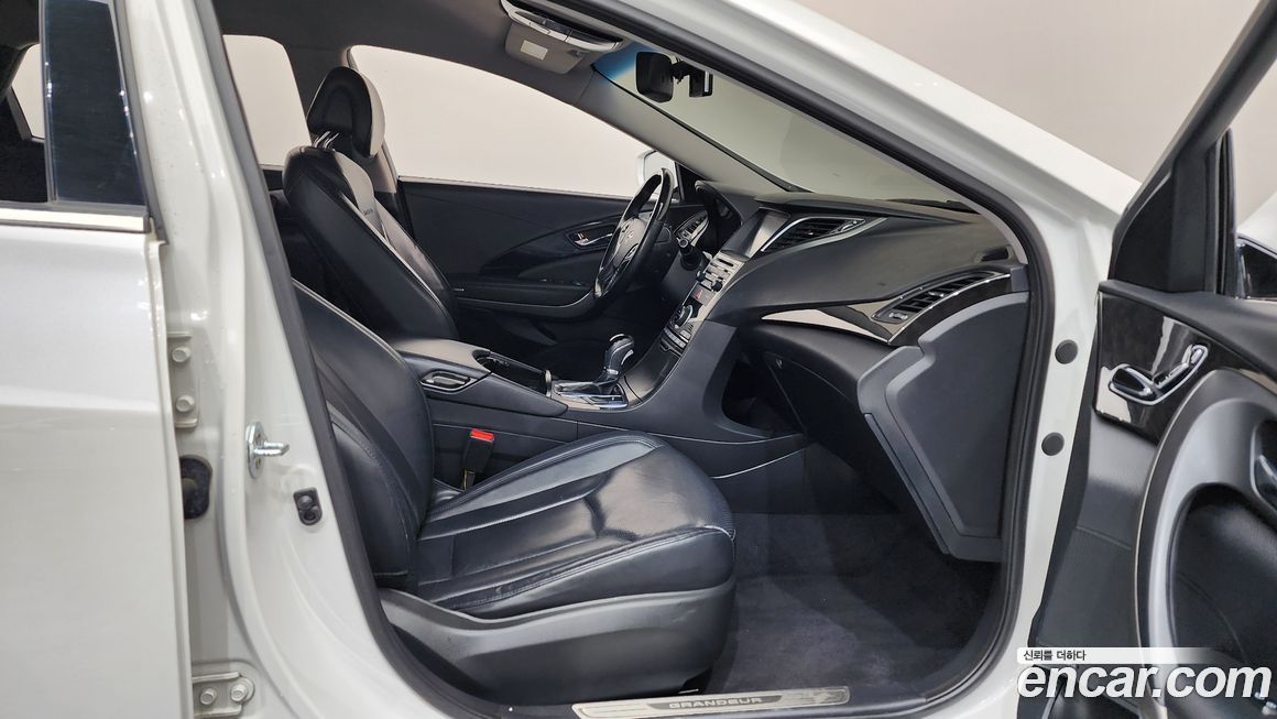 Hyundai Grandeur 2016