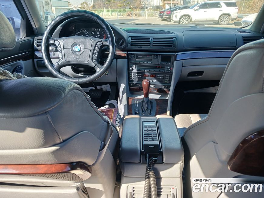 BMW 7-Series 1997