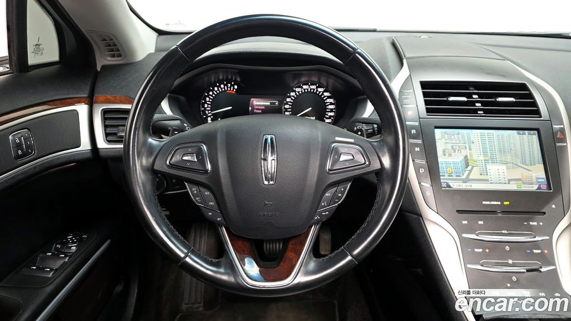 Lincoln MKZ 2015