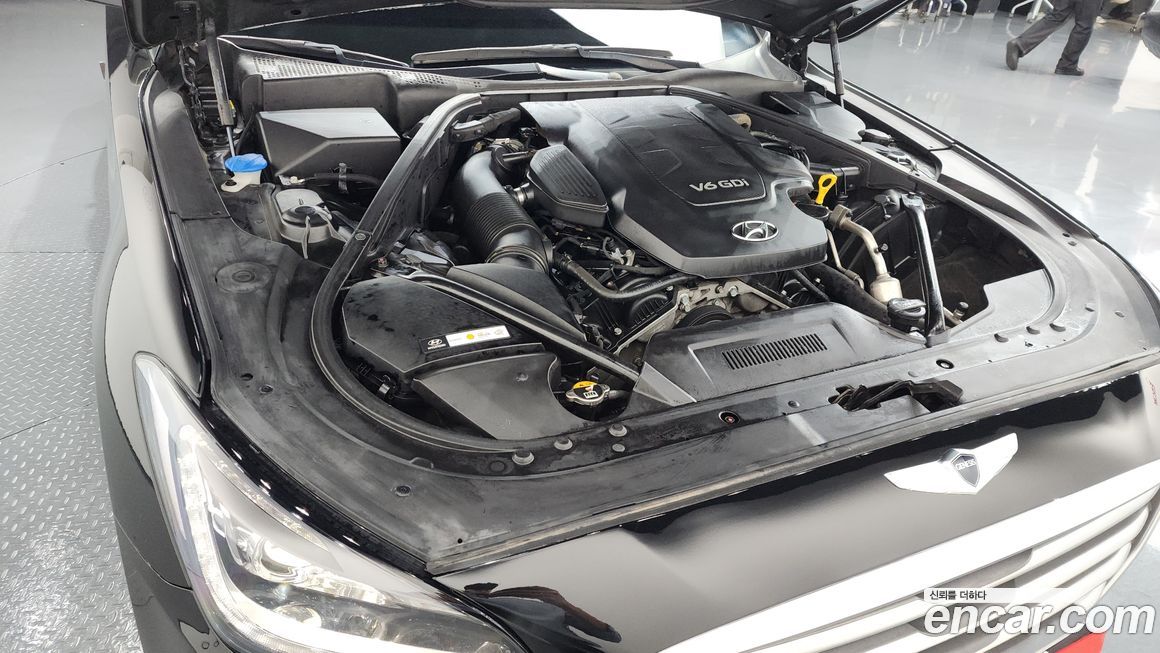 Hyundai Genesis 2015