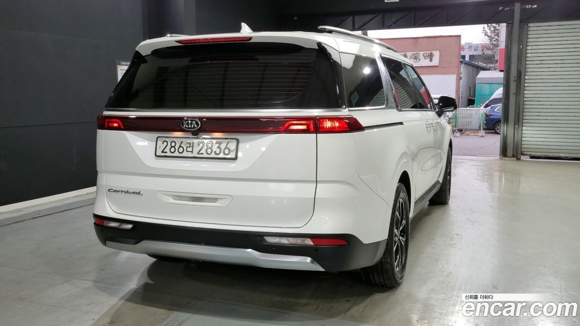 Kia Canival 2021