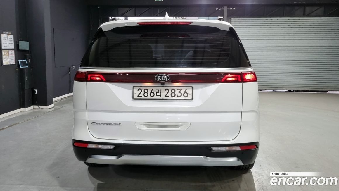 Kia Canival 2021