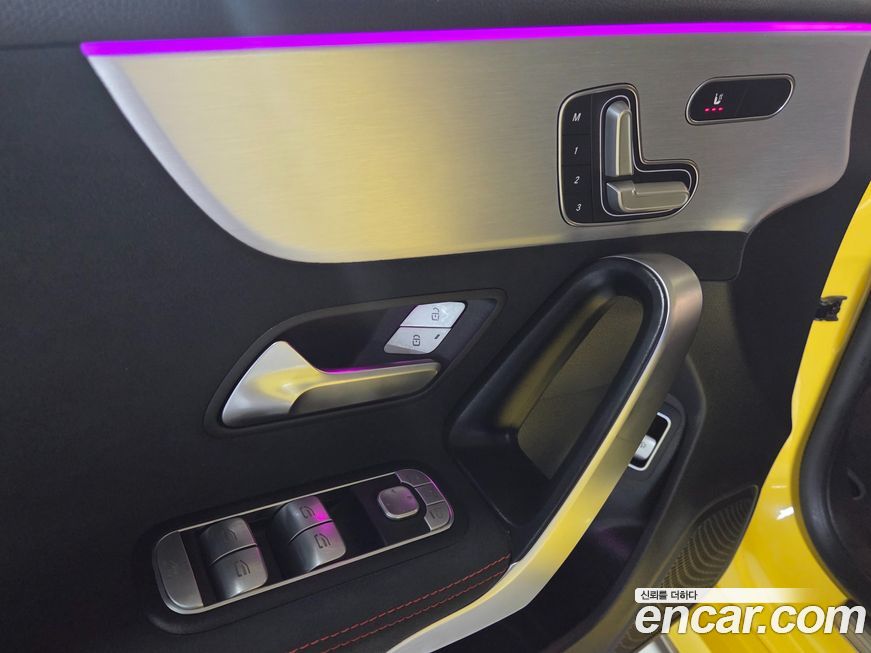 Mercedes-Benz CLA-Class 2020