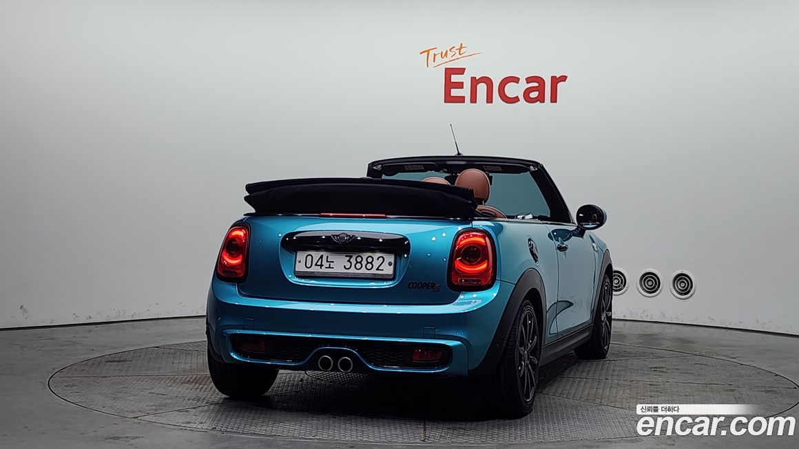 Mini Cooper Convertible 2017