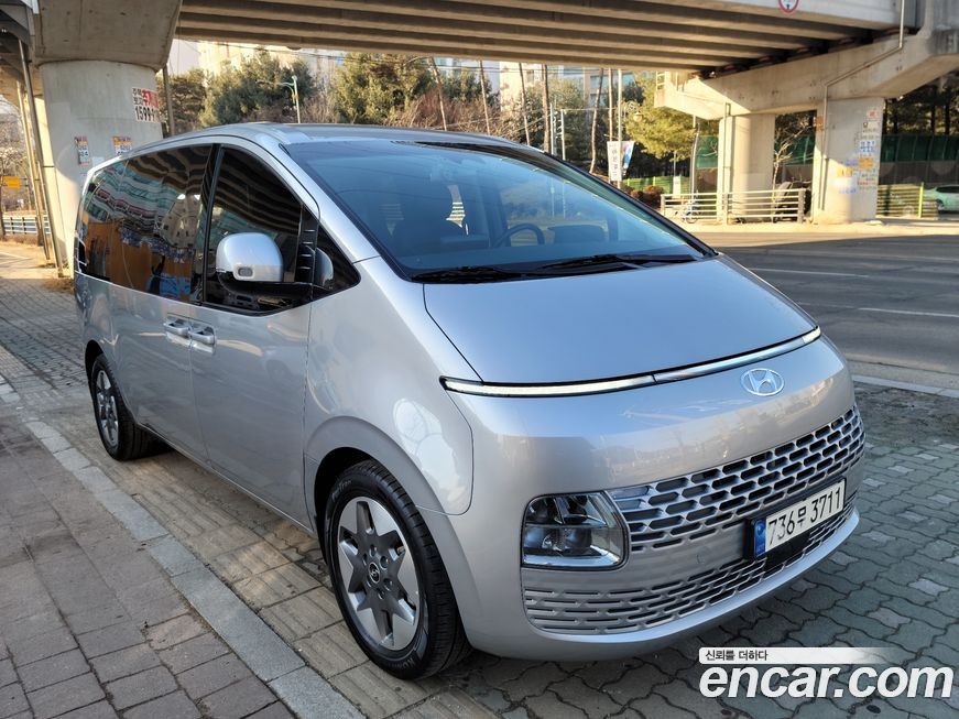 Hyundai Staria 2024