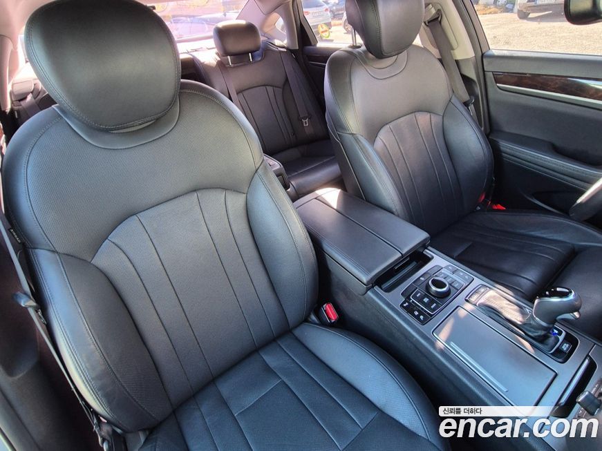 Hyundai Genesis 2015