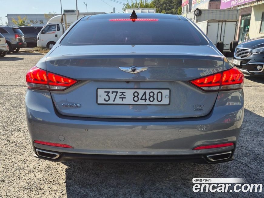 Hyundai Genesis 2015
