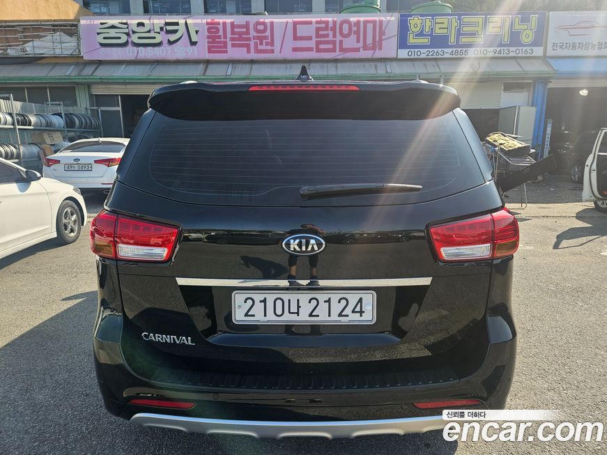 Kia Canival 2018