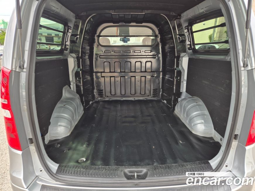 Hyundai Starex 2021