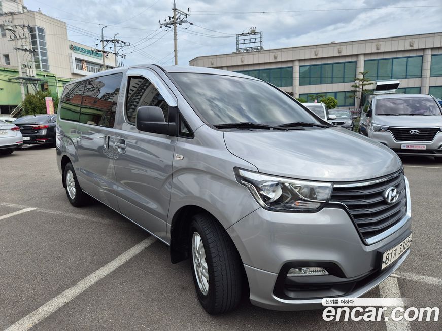 Hyundai Starex 2021