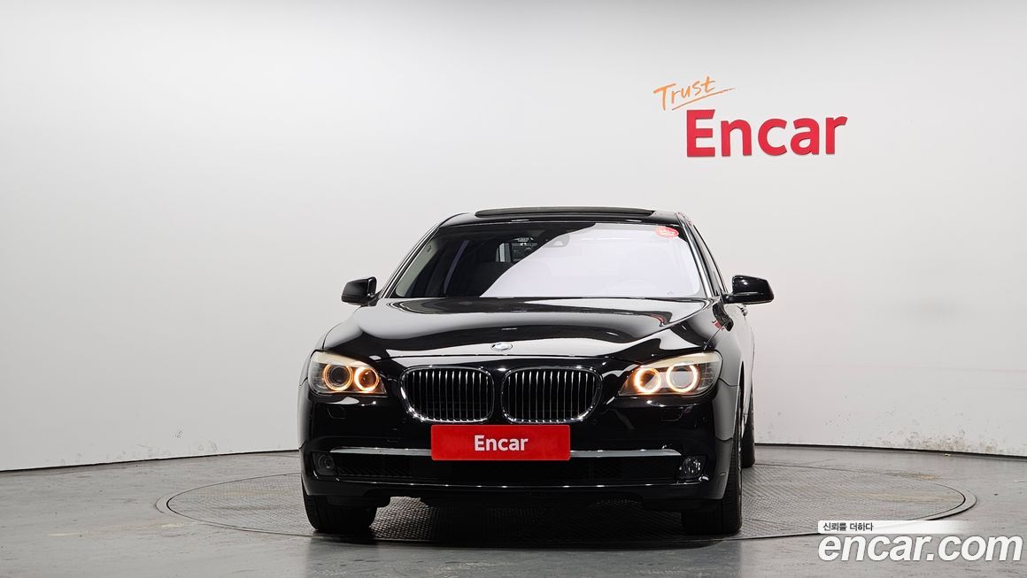 BMW 7-Series 2012
