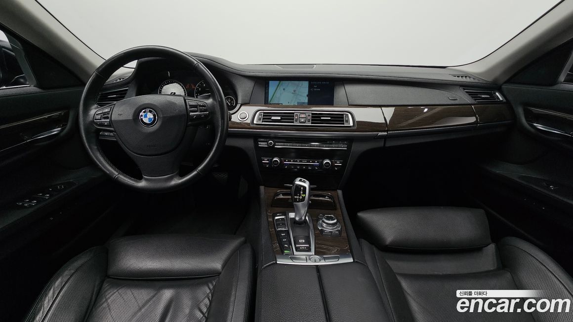 BMW 7-Series 2012