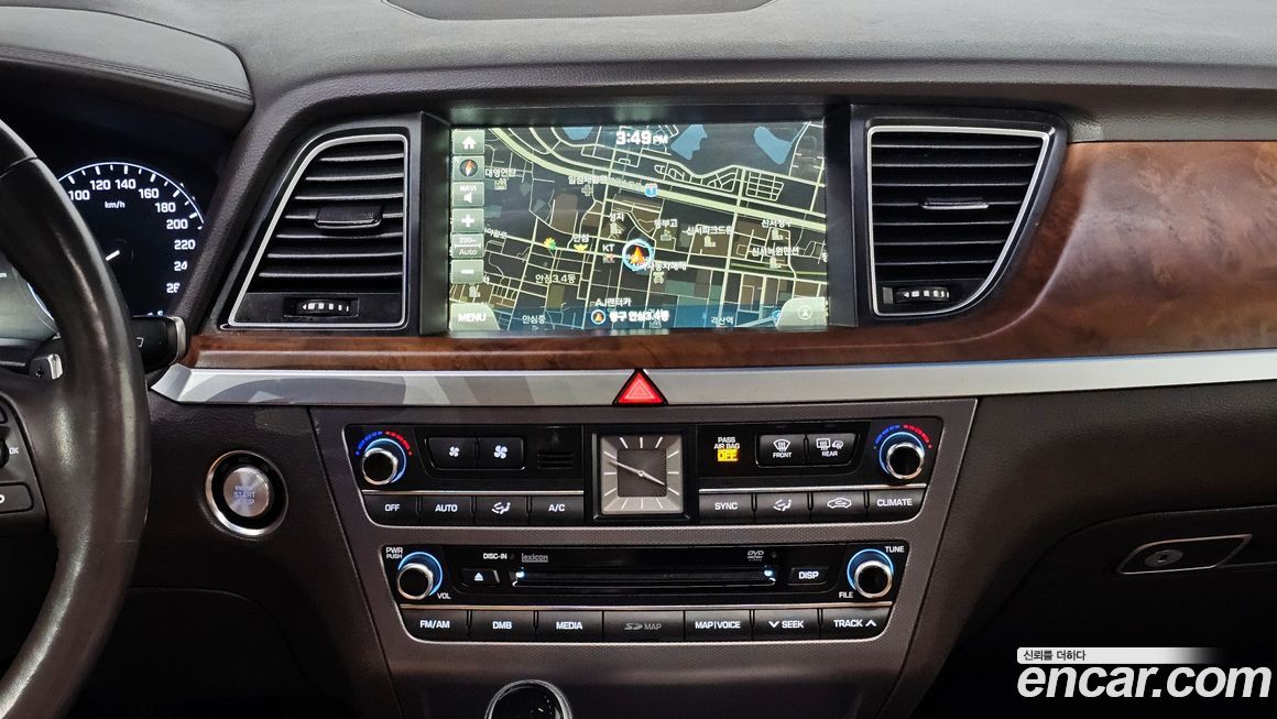 Hyundai Genesis 2016