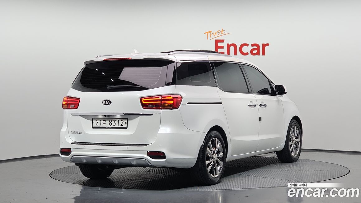 Kia Canival 2019