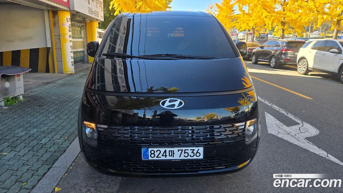 Hyundai Staria 2025