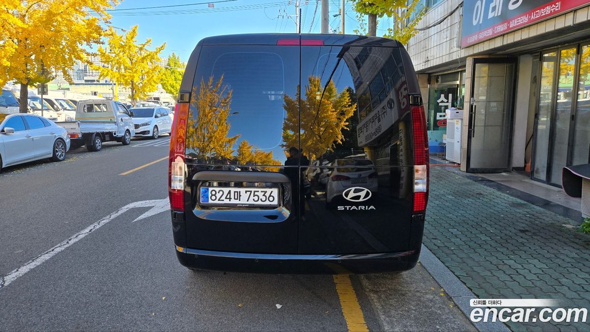 Hyundai Staria 2025