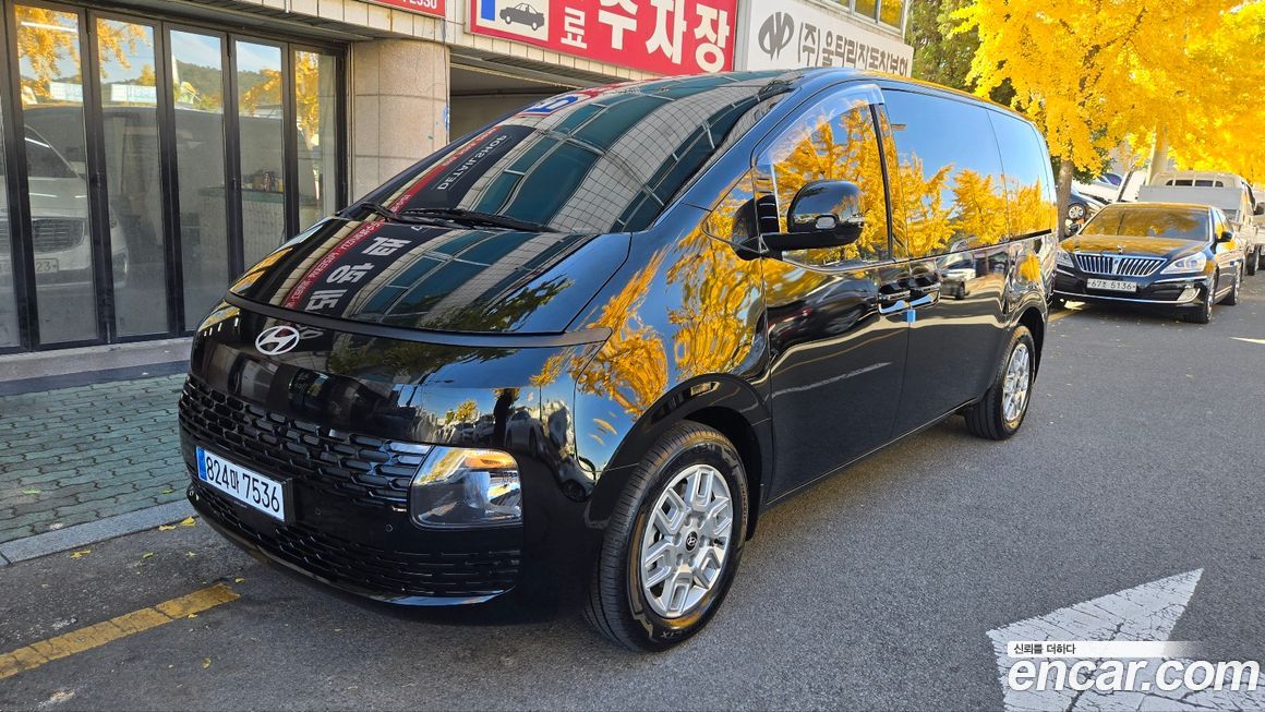 Hyundai Staria 2025