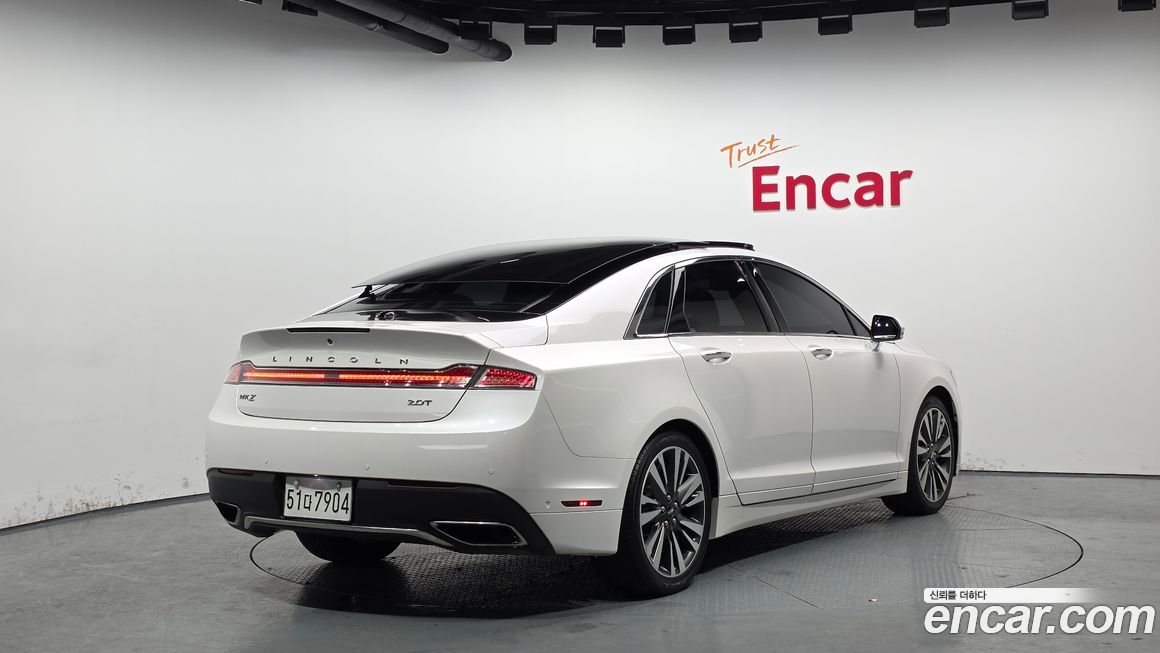 Lincoln MKZ 2019