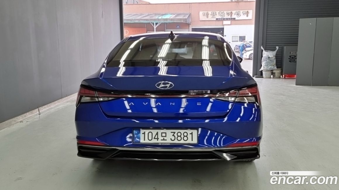 Hyundai AVANTE 2021