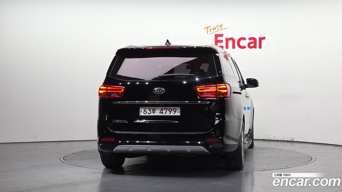 Kia Canival 2019