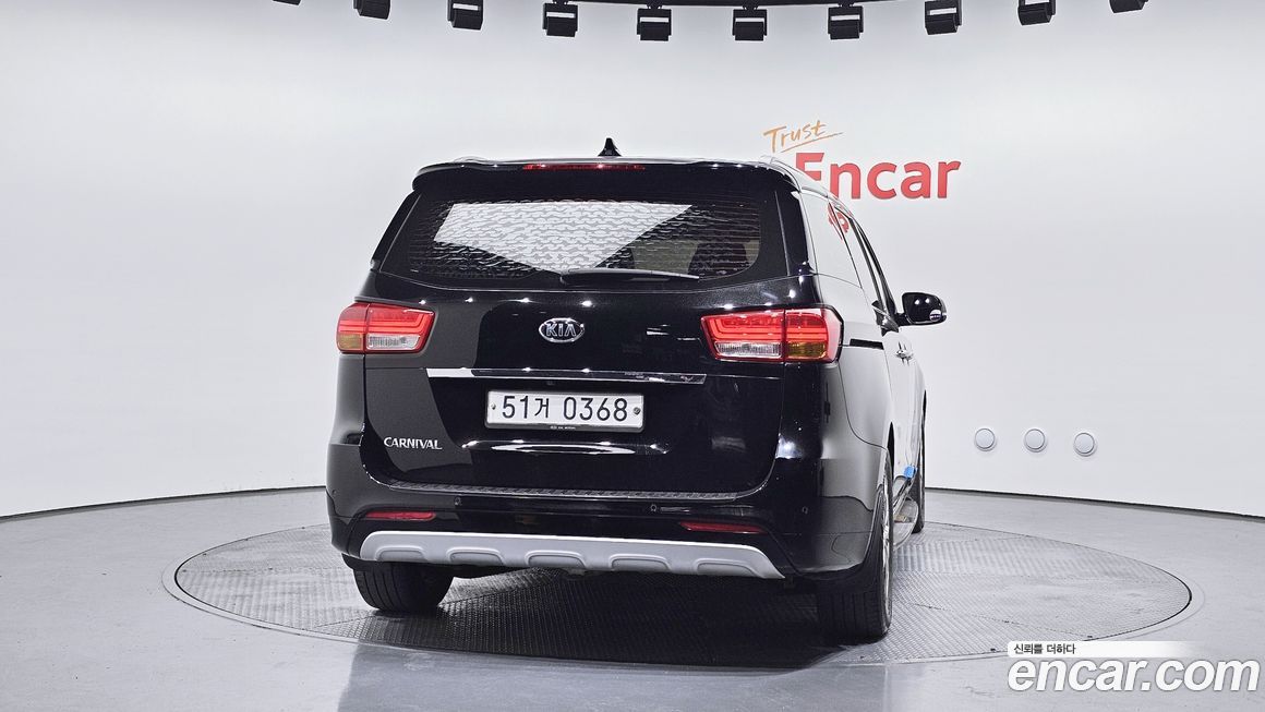 Kia Canival 2017