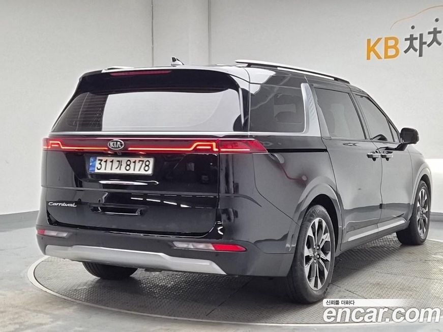 Kia Canival 2021