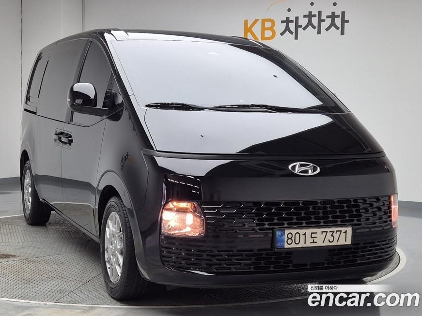Hyundai Staria 2022