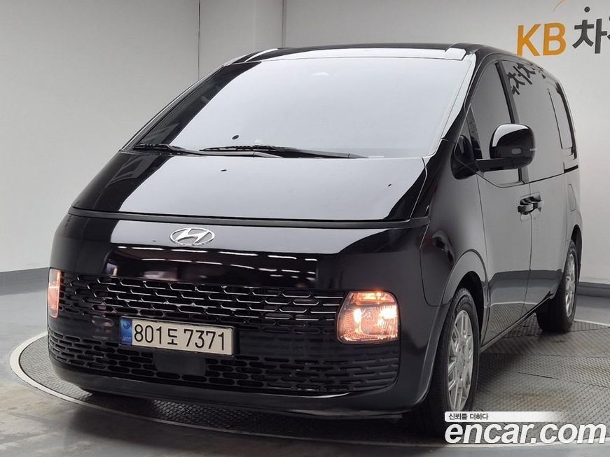 Hyundai Staria 2022