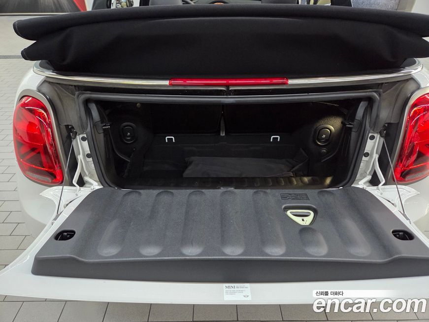 Mini Cooper Convertible 2024