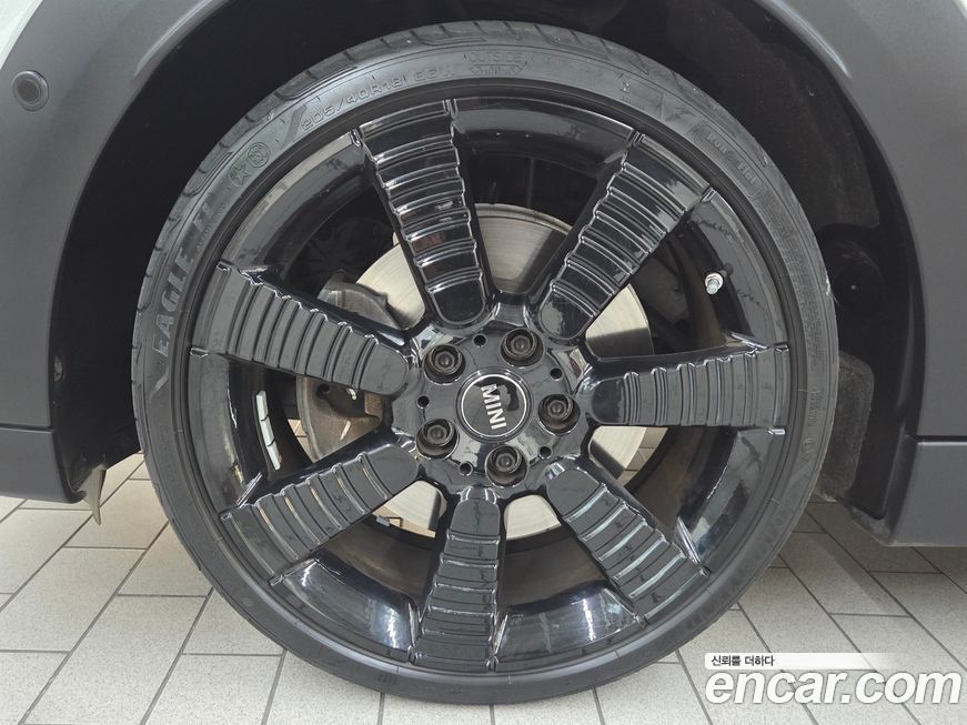 Mini Cooper Convertible 2024