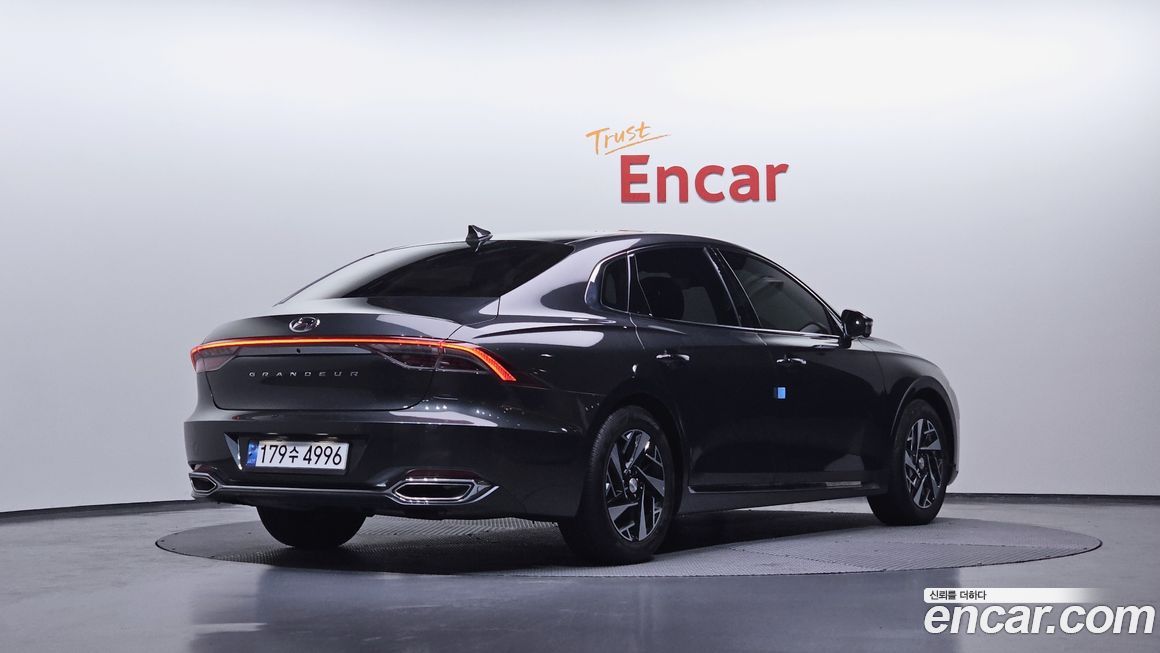 Hyundai Grandeur 2022