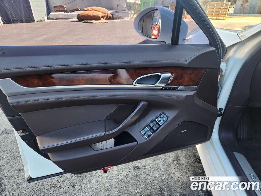 Porsche Panamera 2011