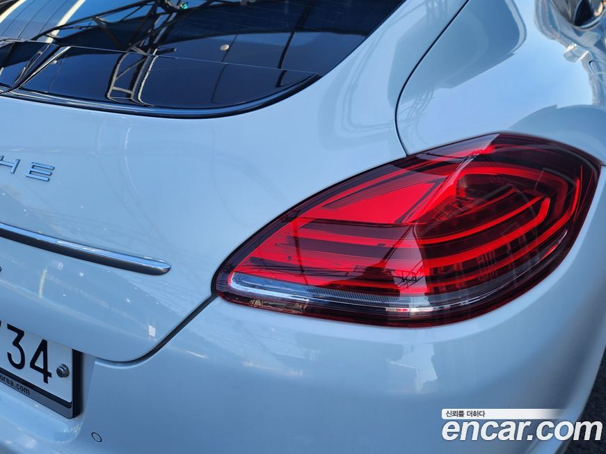 Porsche Panamera 2011