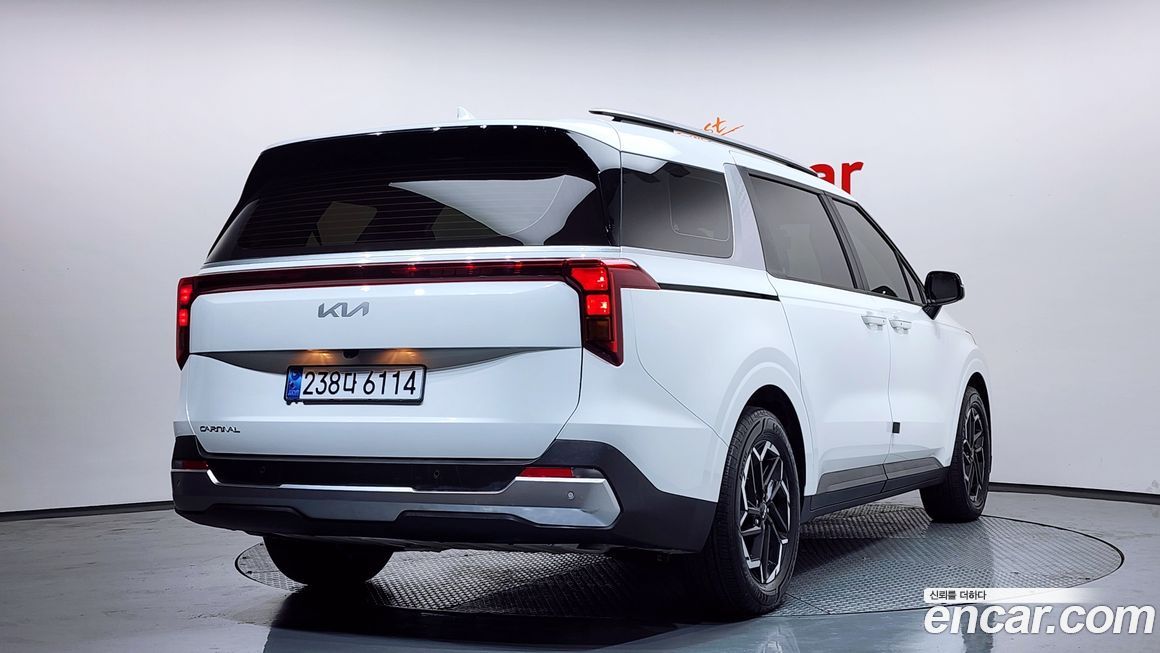 Kia Canival 2024