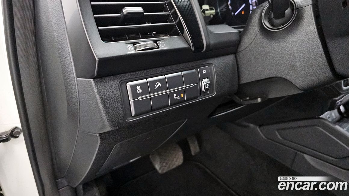 KG_Mobility_Ssangyong Rexton 2021