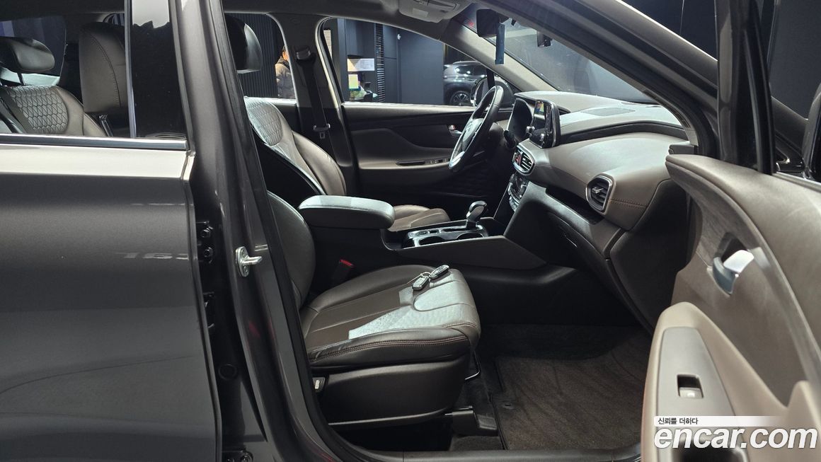 Hyundai Santafe 2020