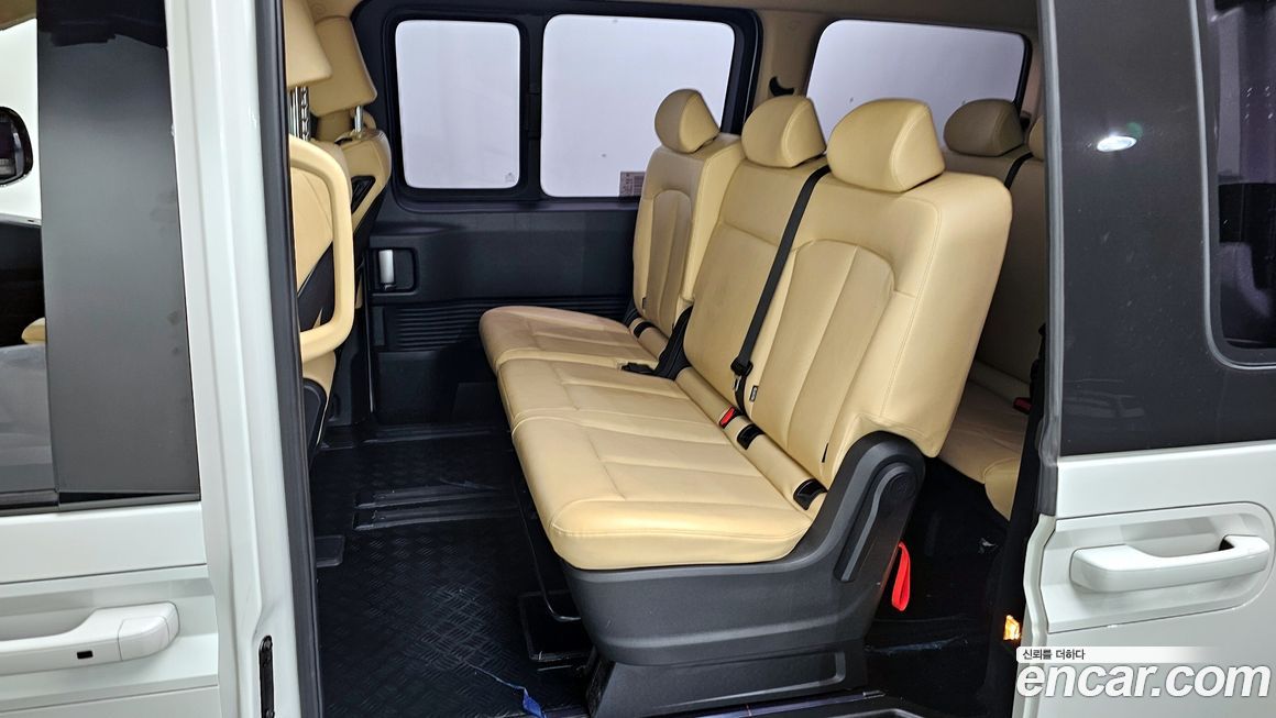 Hyundai Staria 2023
