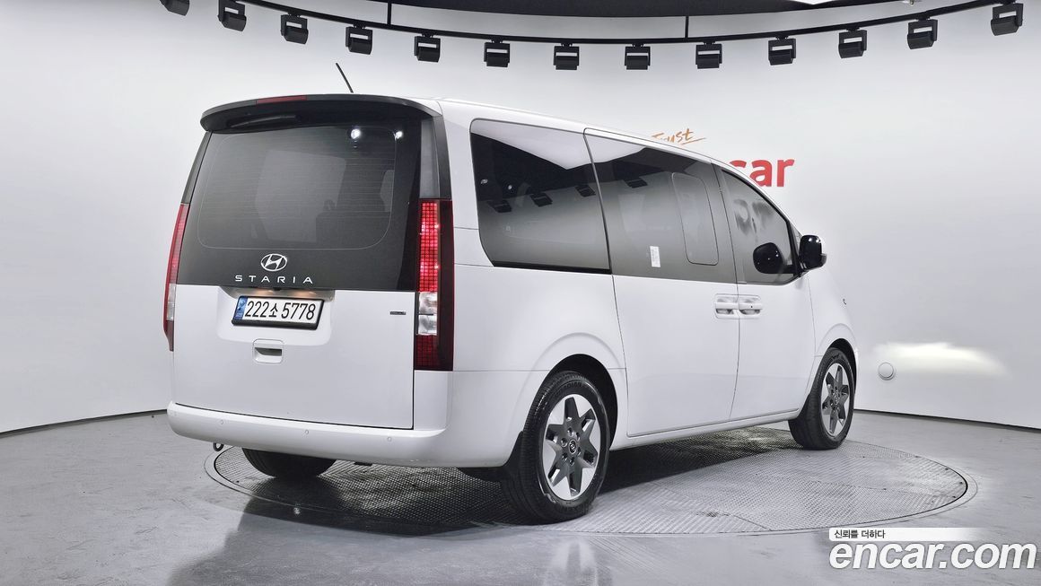 Hyundai Staria 2023