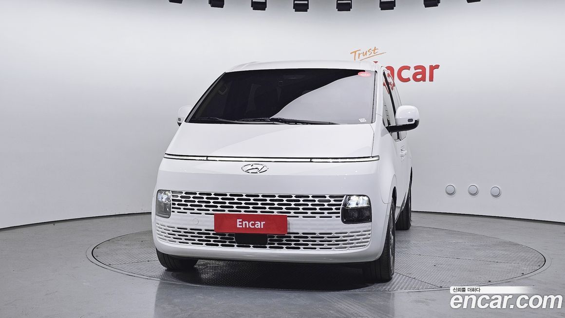 Hyundai Staria 2023