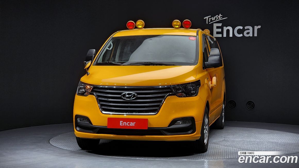 Hyundai Starex 2019