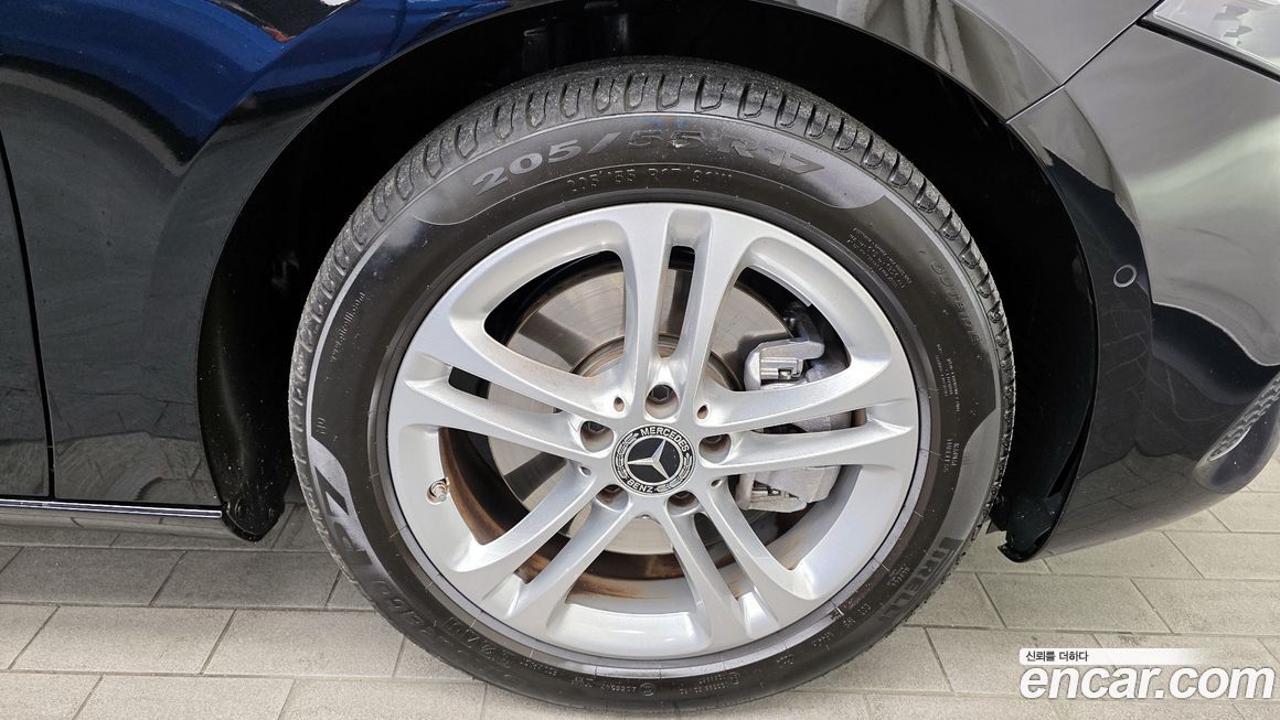 Mercedes-Benz A-Class 2025