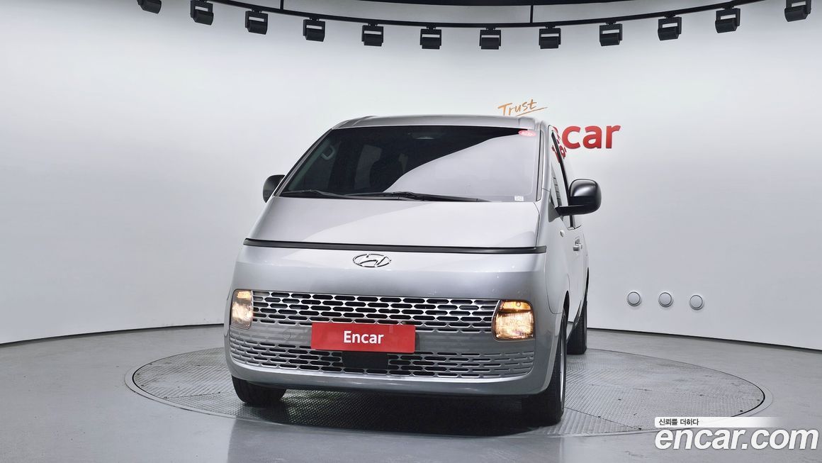 Hyundai Staria 2022