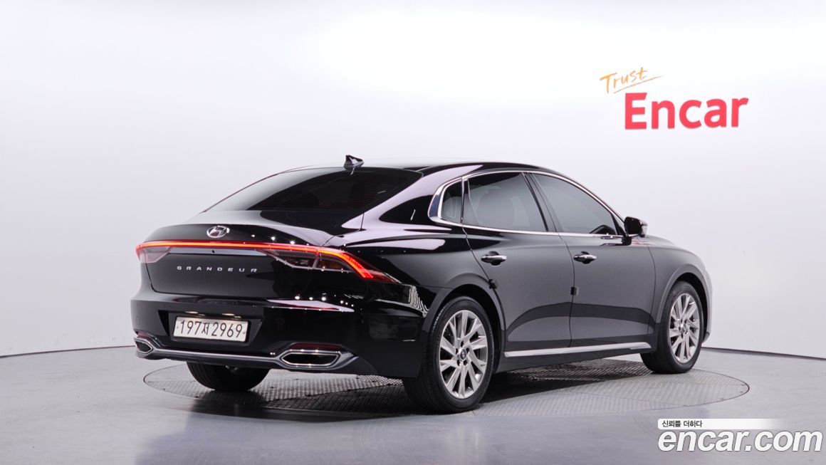 Hyundai Grandeur 2022
