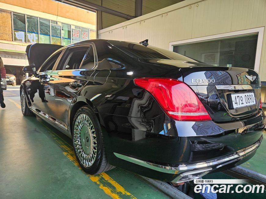 Genesis EQ900 2016