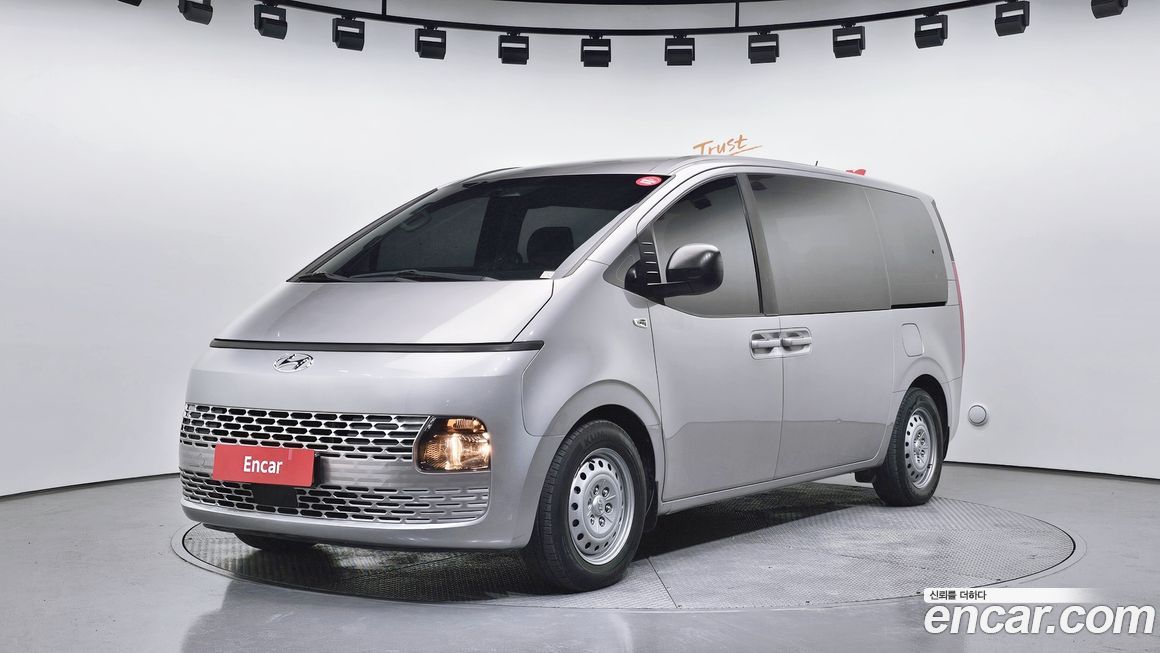Hyundai Staria 2022