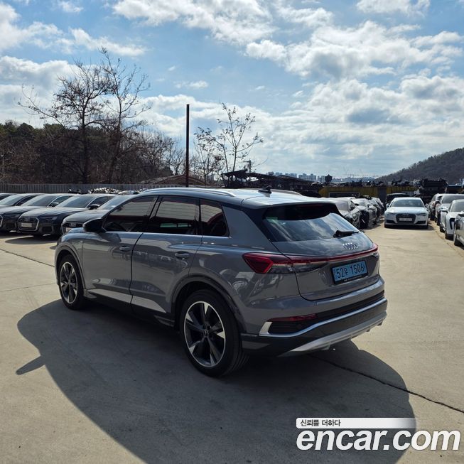 Audi Q4 e-tron 2023