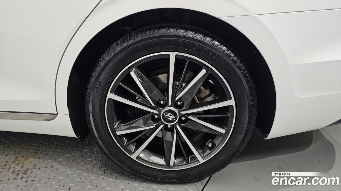 Hyundai Grandeur 2022